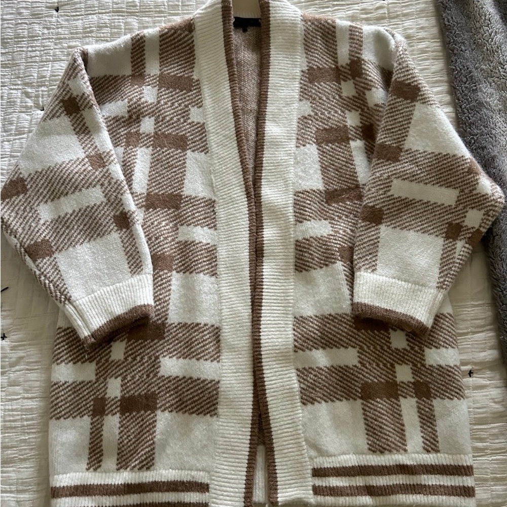 House of Harlow 1960 Cream and Brown Knit Cardigan